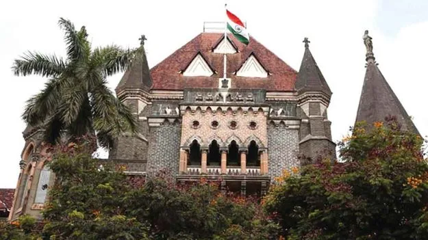 Bombay HC: కోర్టులో సెల్‌ఫోన్‌తో రికార్డింగ్‌ దుష్ప్రవర్తనే