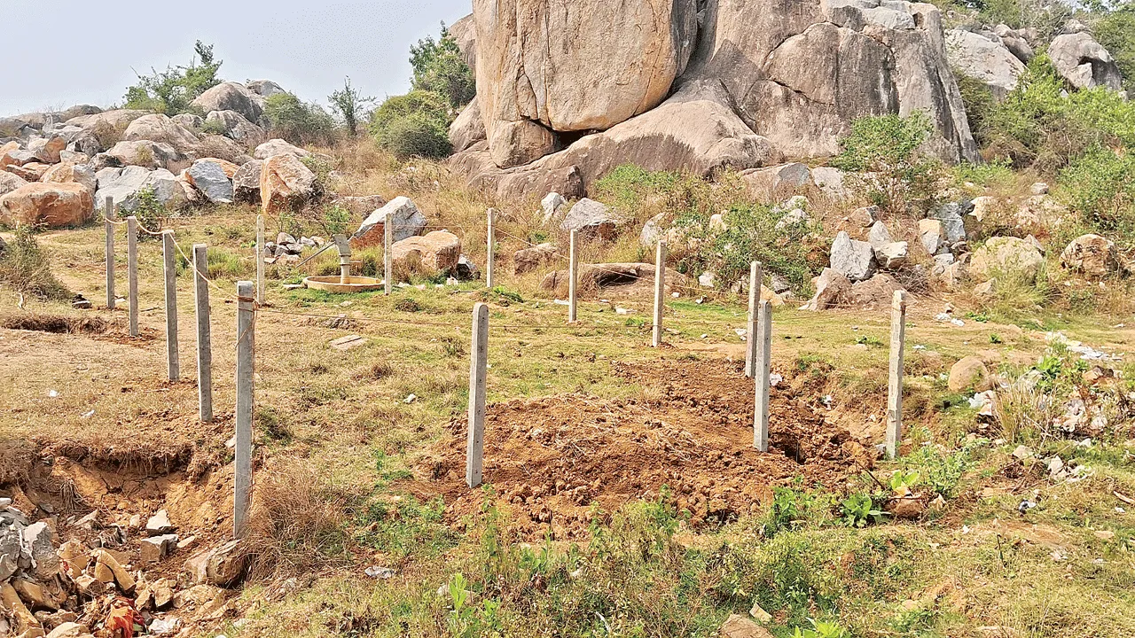 encroachment: ఎవరైతే మాకేంటి?