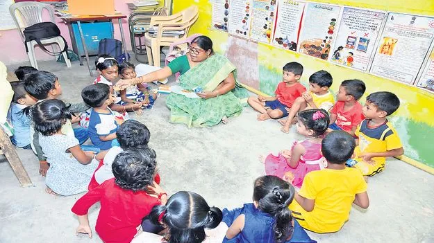 అంగన్వాడీల్లో కొలువులు