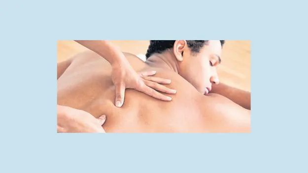 మసాజ్‌ ముసుగులో వ్యభిచారం