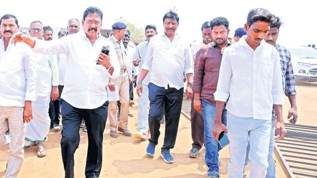 హామీలను సీఎం విస్మరించరు