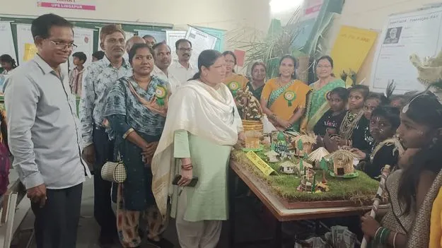 వైజ్ఞానిక ప్రదర్శనలతో విద్యార్థులకు మేలు