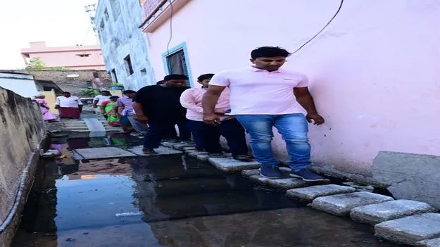 డ్రెయినేజీ, తాగునీటి సమస్య రాకుండా చూడండి