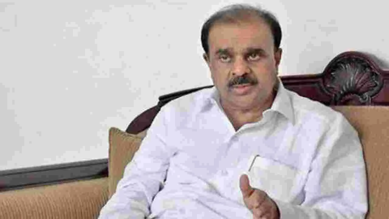 Venkataramireddy: జగన్‌ ప్రజల్లో తిరగకూడదనే భద్రత కుదింపు..