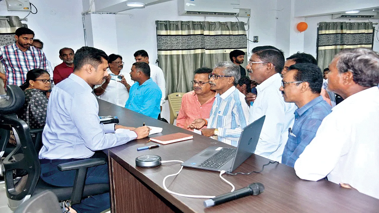 District Petitions వినతులు 46,446