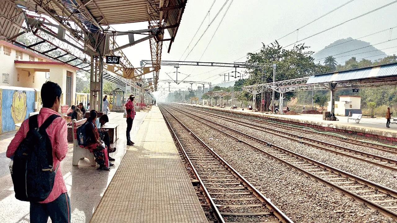 Railway division: ఇచ్ఛాపురానికి షాక్!