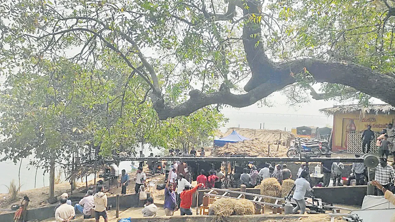 ఆరికిరేవులలో సినిమా షూటింగ్