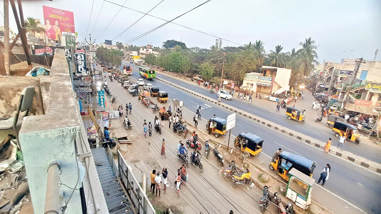 Flyover: ఫ్లై‘ఓవర్’.. కొలత!