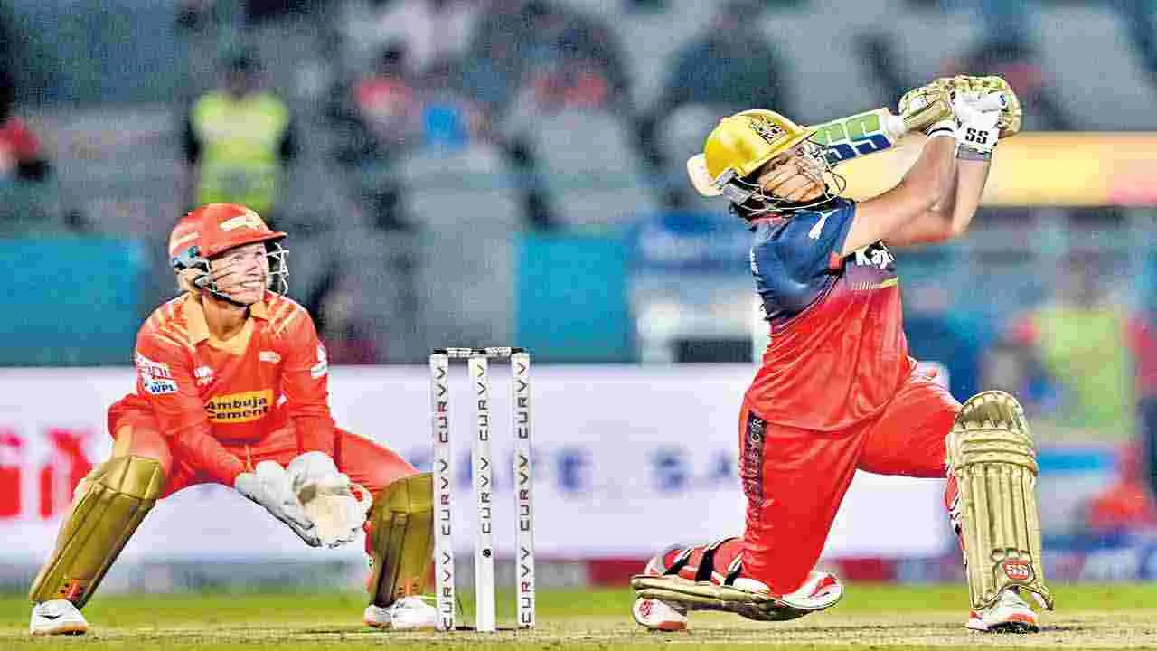 WPL 2025 : ఆర్సీబీ అదిరే బోణీ