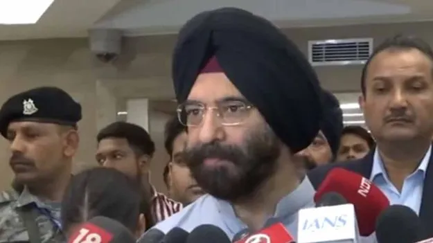 Delhi: ఆ వాహనాలకు బంకుల్లో ఇంధనం బంద్
