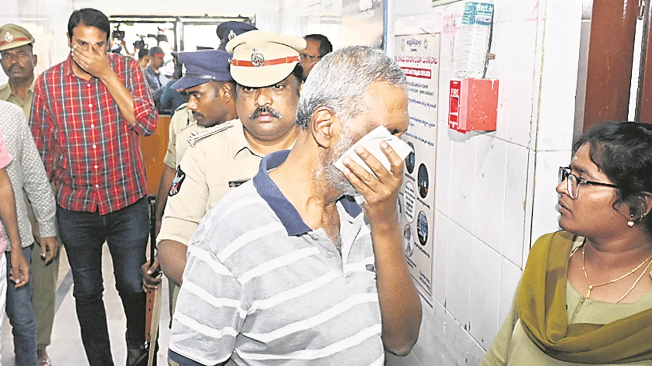 కల్తీ నెయ్యి కేసులో నిందితులకు రుయాలో వైద్య పరీక్షలు