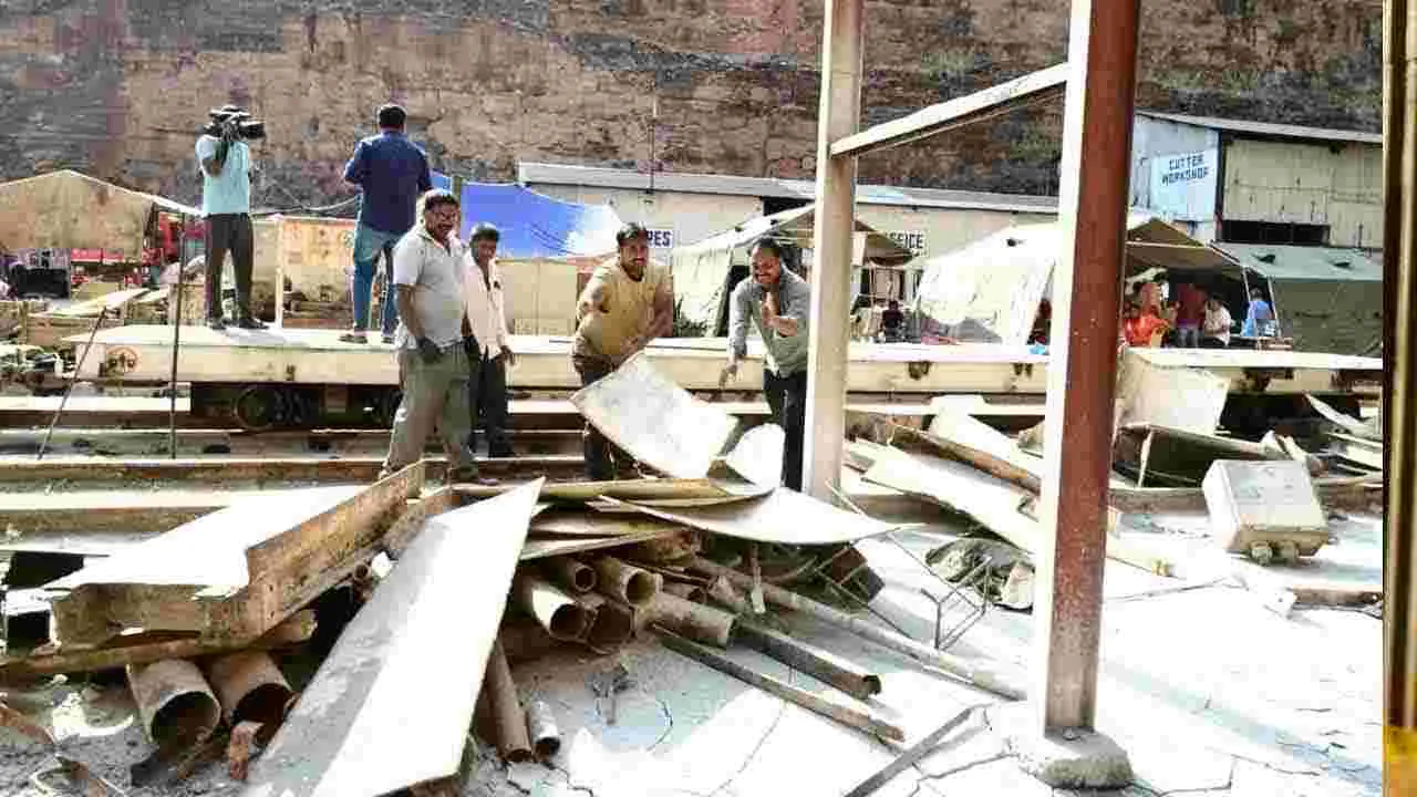 SLBC Tunnel: ఎస్‌ఎల్‌బీసీ టన్నెల్ వద్ద సహాయక చర్యలు వేగవంతం