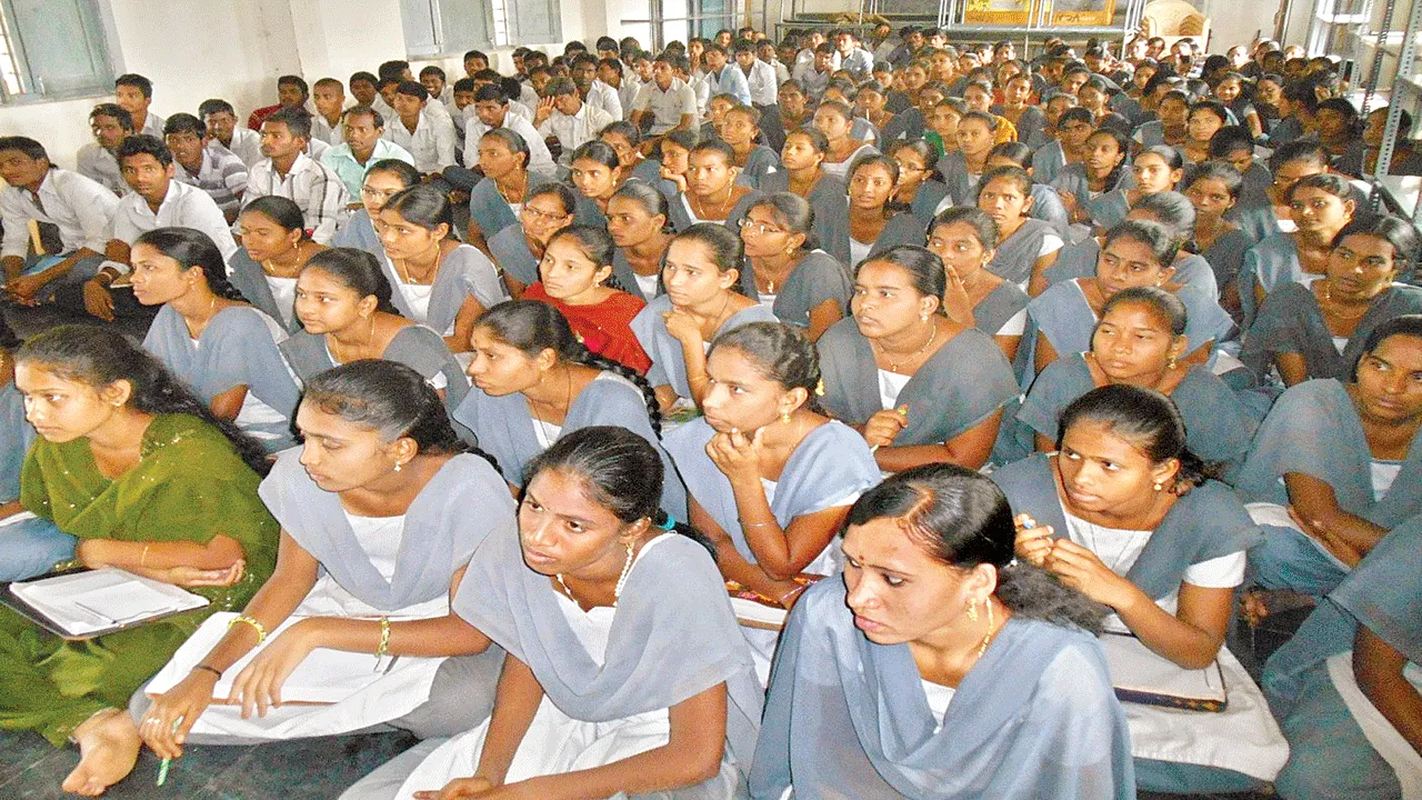 fee allot ఎట్టకేలకు ఫీజు రీయింబర్స్మెంట్