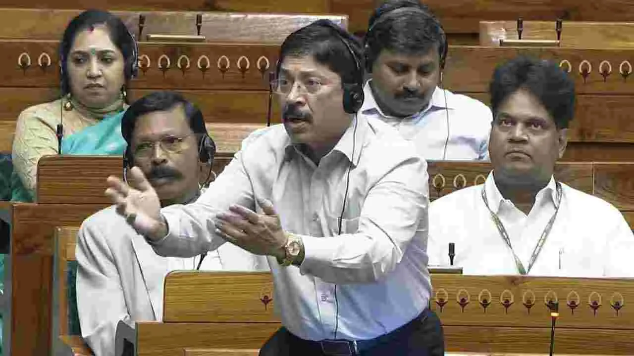 Lok Sabha: పన్ను చెల్లింపుదారుల డబ్బు వృధా!