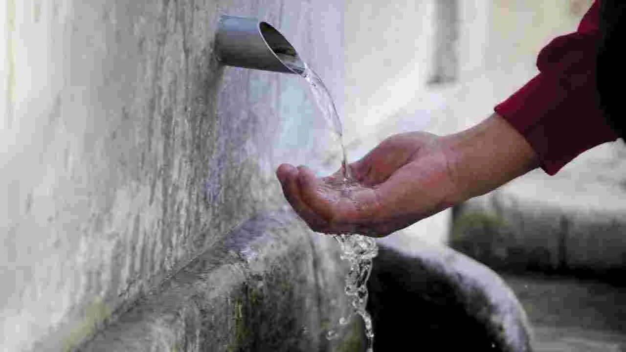 Water Crisis: కళ్లెదుటే నీరున్నా కరువే..!