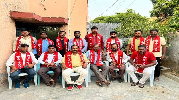 ఐఎన్‌టీయూసీకి ప్రాధాన్యతనివ్వడం సరికాదు 