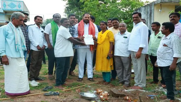 సంక్షేమ పథకాలు అర్హులకు అందాలి 