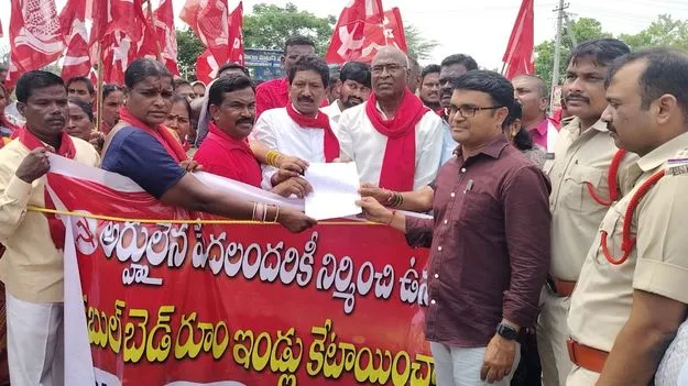 ఇందిరమ్మ ఇళ్లలో పెరిగిన రాజకీయ జోక్యం