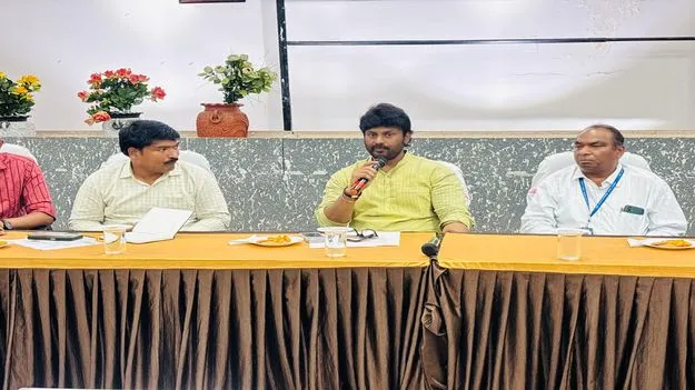 ఎన్టీపీసీ నిర్వాసితులకు ఉపాధి కల్పించాలి