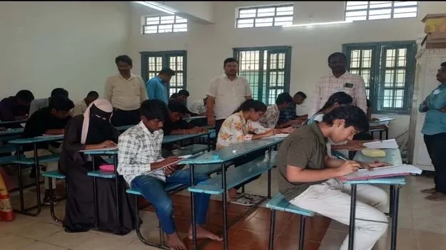 ప్రశాంతంగా  పాలిసెట్‌ 