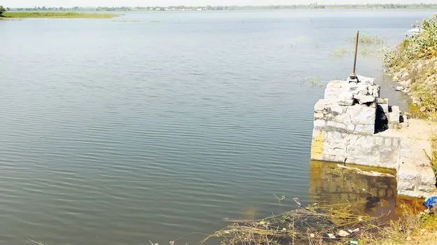 నిడమనూరు చెరువు నుంచి హాలియాకు తాగునీరు