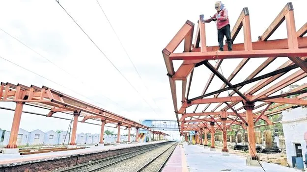 ఎంఎంటీఎస్ పనుల్లో ముందడుగు