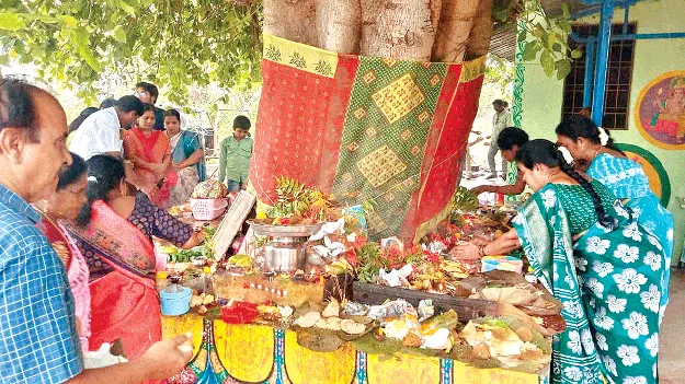  భక్తి శ్రద్ధలతో దాడితల్లి పండగ