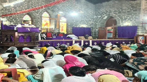 ఘనంగా గుడ్‌ఫ్రైడే వేడుకలు.. చర్చిలలో ప్రార్థనలు