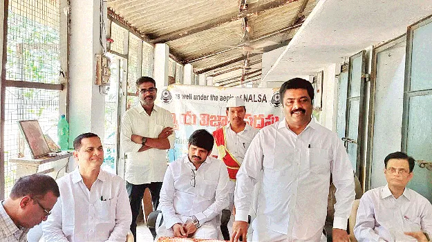 కార్మిక చట్టాలపై అవగాహన అవసరం