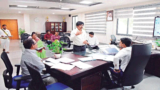 లబ్ధిదారుల ఎంపిక వేగవంతం చేయాలి