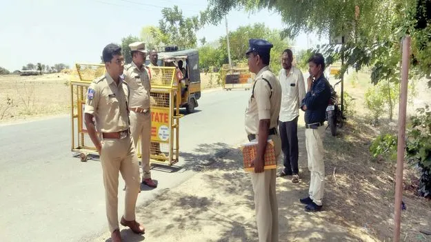తనిఖీలు పకడ్బందీగా చేపట్టాలి