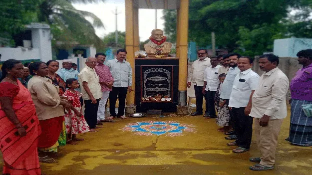 తెలుగువారి ఆరాధ్యుడు ఎన్టీఆర్‌