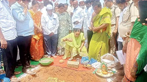 ముచ్చటగా ముగ్గురు...!