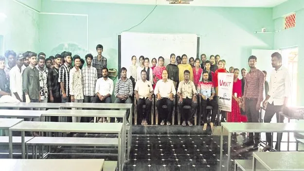 soft skills సాఫ్ట్ స్కిల్స్పై ఉచిత శిక్షణ