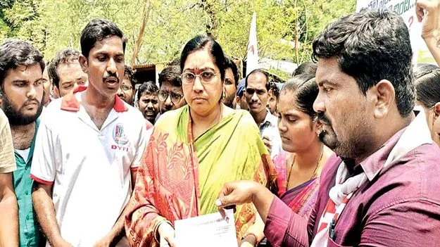 మెగా డీఎస్సీని వెంటనే విడుదల చేయాలి