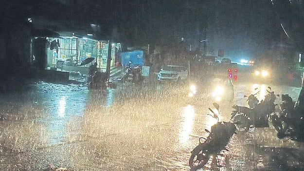 మన్యంలో భిన్న వాతావరణం