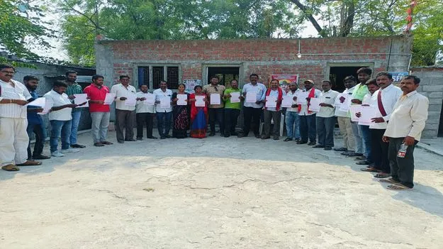 బీజేపీ పాలిత రాష్ట్రాల్లో కార్మికులకు పనిగంటల పెంపు