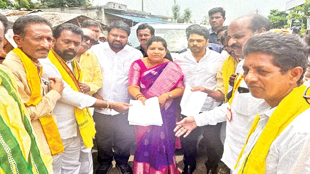 మంత్రి దృష్టికి లిఫ్ట్ ఇరిగేషన్ సమస్య