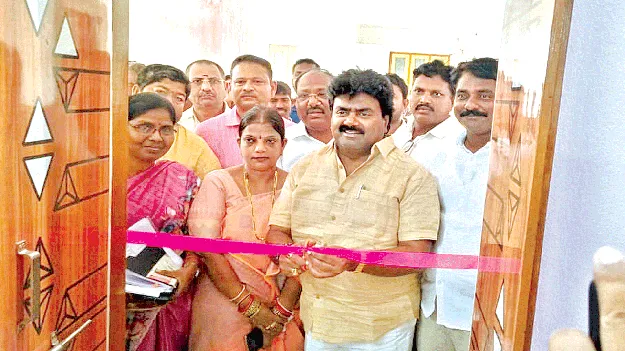    మహిళల అభివృద్ధికి కృషి 