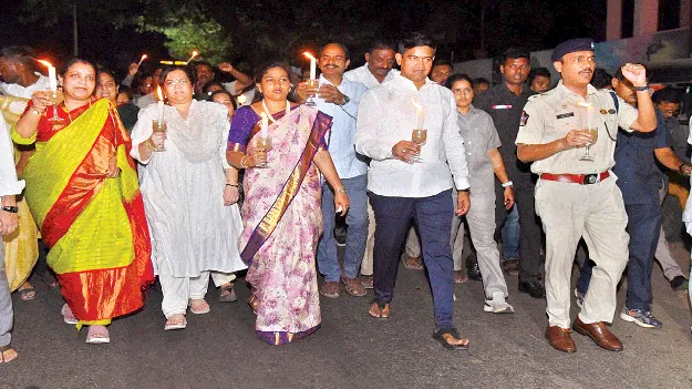 సైనిక కుటుంబాలకు అండగా నిలుద్దాం 