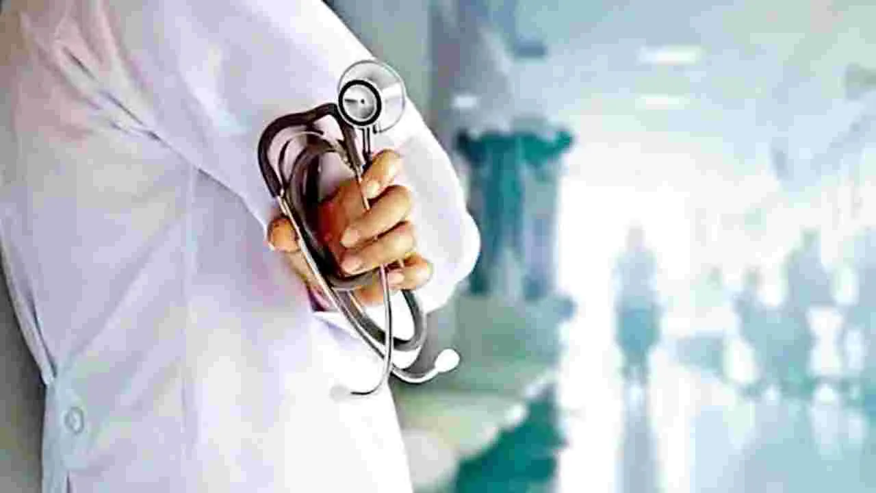 Nalgonda: నకిలీ వైద్యులపై మెడికల్‌ కౌన్సిల్‌ చర్యలు