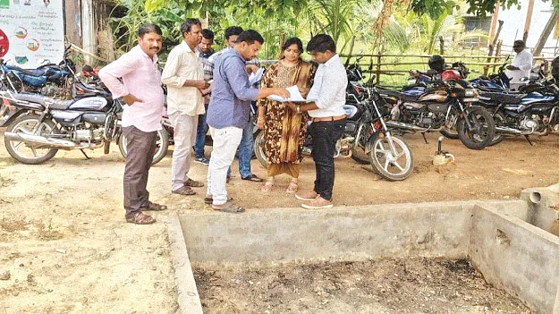 మంజూరుచేసిన పనులే చేయండి