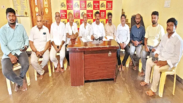 వైసీపీ హయంలో అక్రమ నిర్మాణాలు 