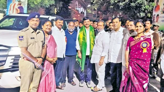 Ponguleti; ధరణి పేరుతో ప్రభుత్వ, ప్రైవేట్‌ భూముల కబ్జా