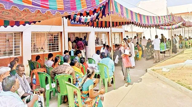 ‘సదరం’లో కంటి పరీక్షలు