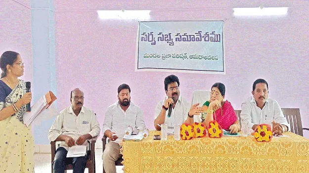 ప్రతి గ్రామానికి బీటీ రోడ్డు: ఎమ్మెల్యే రవికుమార్‌