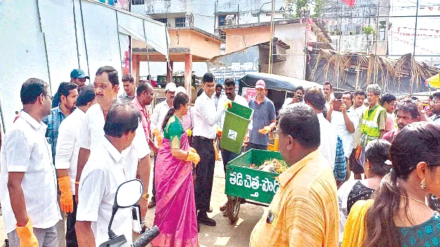 సమష్టి కృషితో పారిశుధ్యం మెరుగు