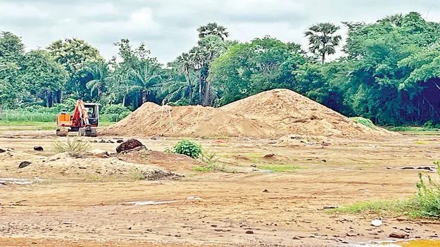 ఇసుక కష్టాలకు చెక్‌!