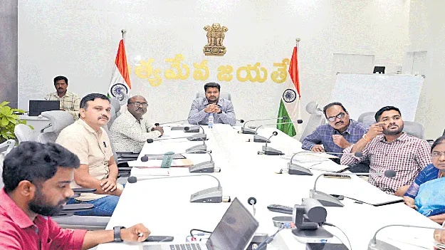 స్టాకు యార్డుల్లో 20 లక్షల మెట్రిక్‌               టన్నుల ఇసుక                   నిల్వ చేయాలి