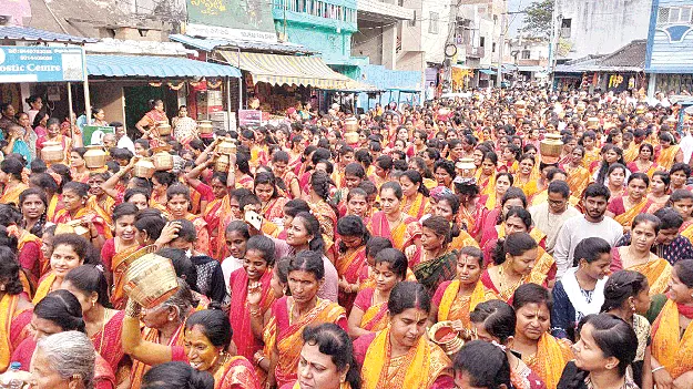 వేడుకగా జలయజ్ఞ శోభాయాత్ర